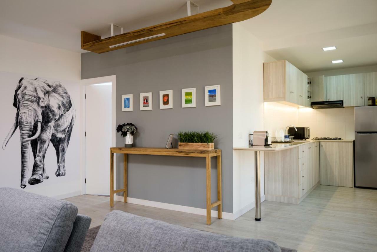 Apartment Clemenceau Furnished *